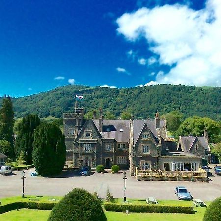 Maenan Abbey Hotel Ланруст Екстериор снимка