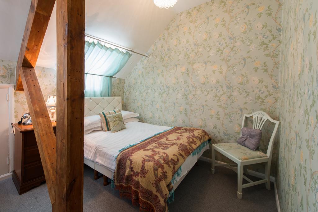 Maenan Abbey Hotel Ланруст Екстериор снимка