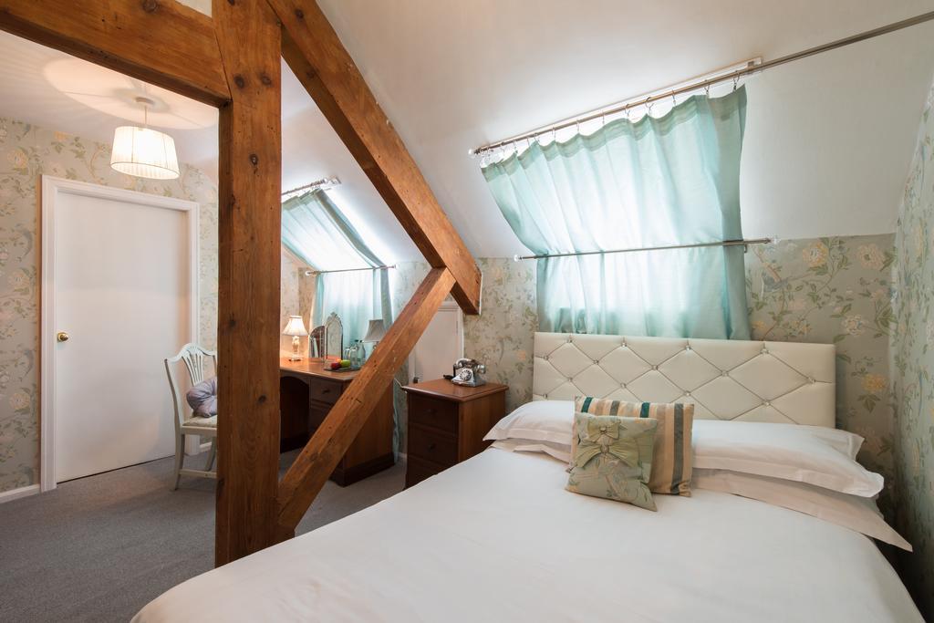 Maenan Abbey Hotel Ланруст Екстериор снимка