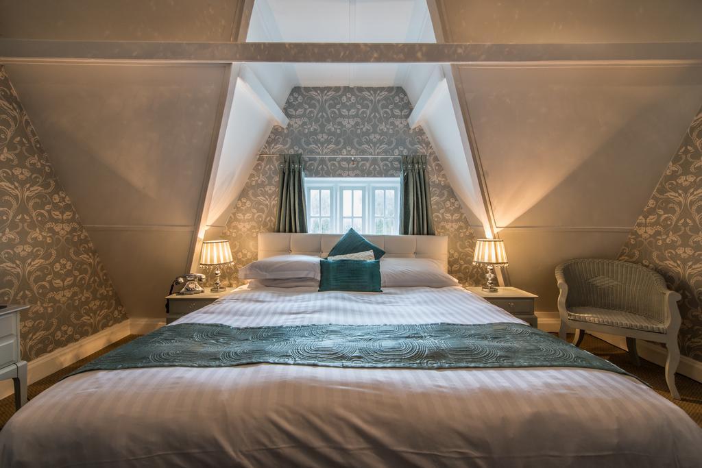 Maenan Abbey Hotel Ланруст Екстериор снимка